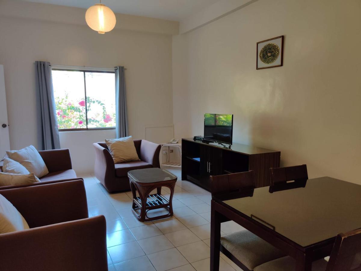 Hotel Red Knight Gardens Davao City Esterno foto