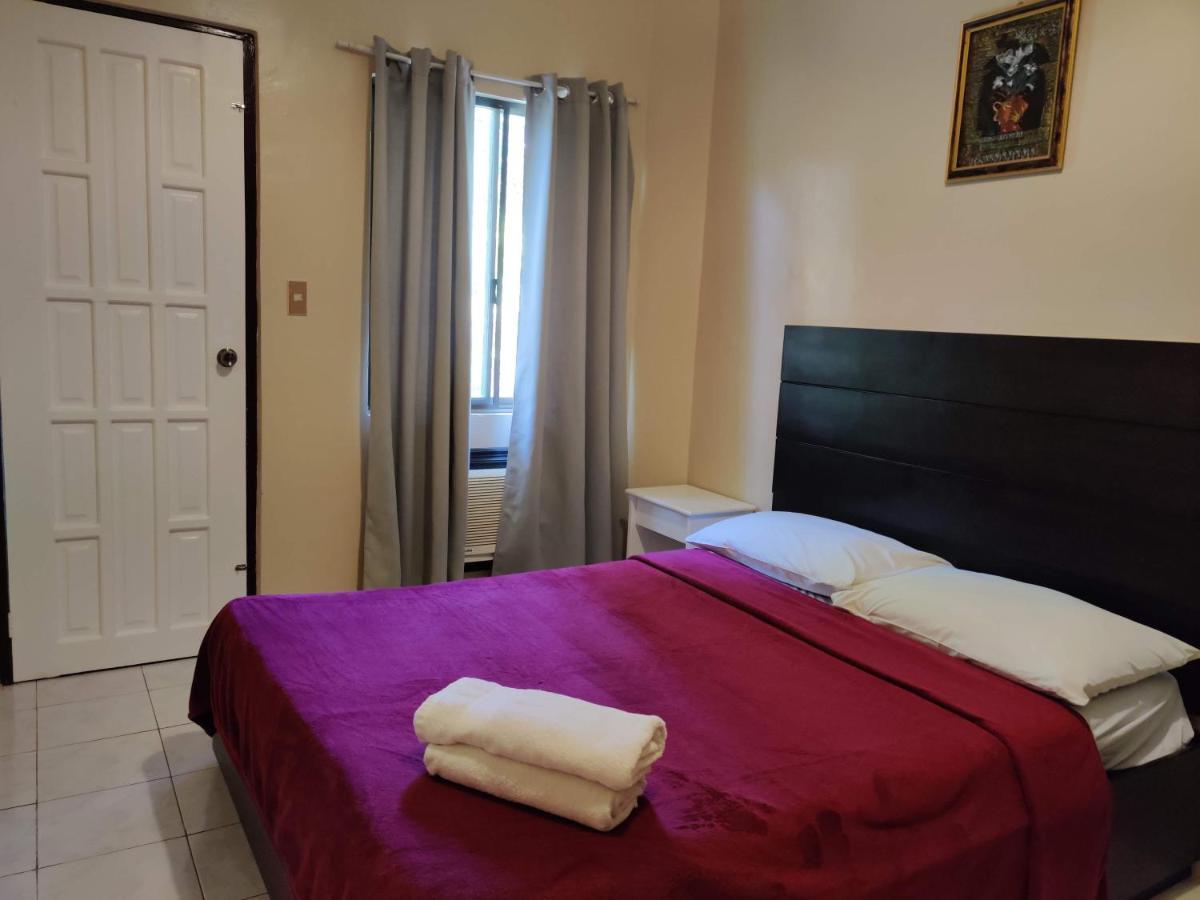 Hotel Red Knight Gardens Davao City Esterno foto