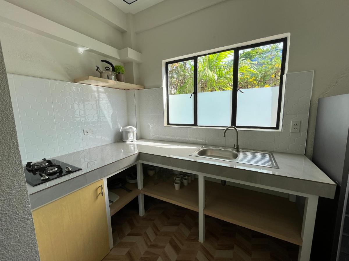 Hotel Red Knight Gardens Davao City Esterno foto