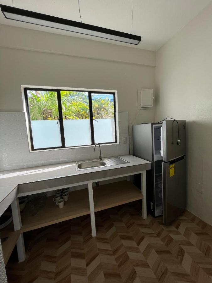 Hotel Red Knight Gardens Davao City Esterno foto