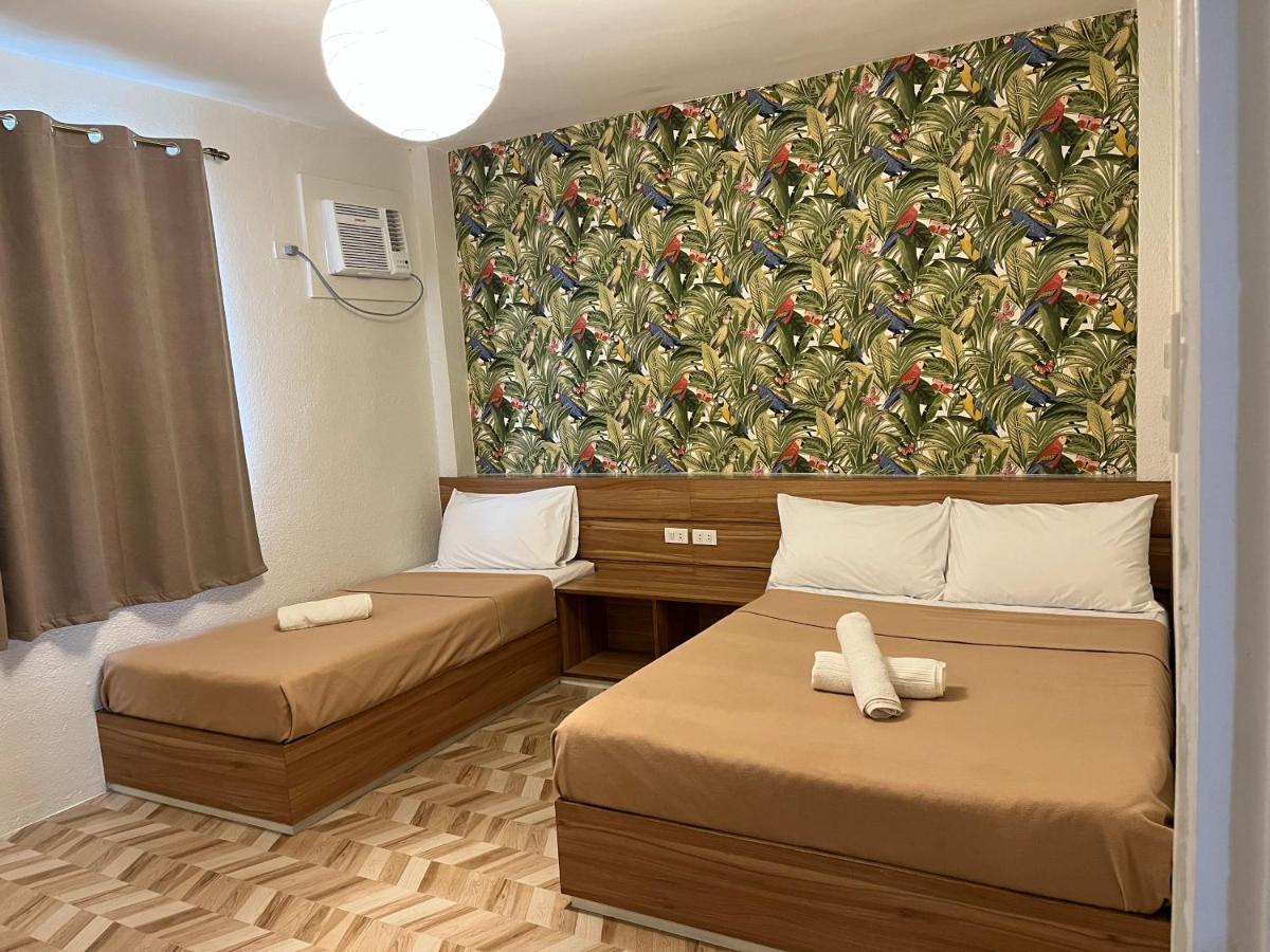 Hotel Red Knight Gardens Davao City Esterno foto