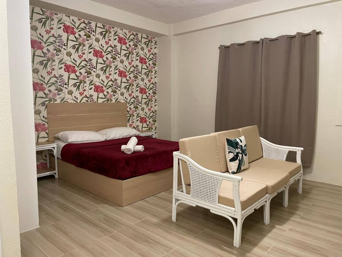 Hotel Red Knight Gardens Davao City Esterno foto