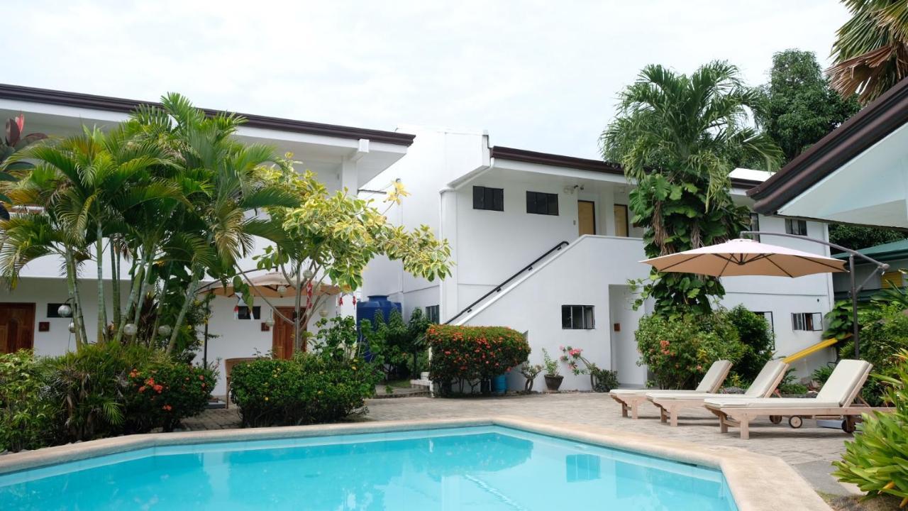 Hotel Red Knight Gardens Davao City Esterno foto