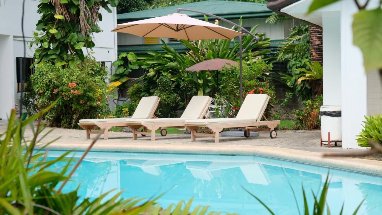 Hotel Red Knight Gardens Davao City Esterno foto