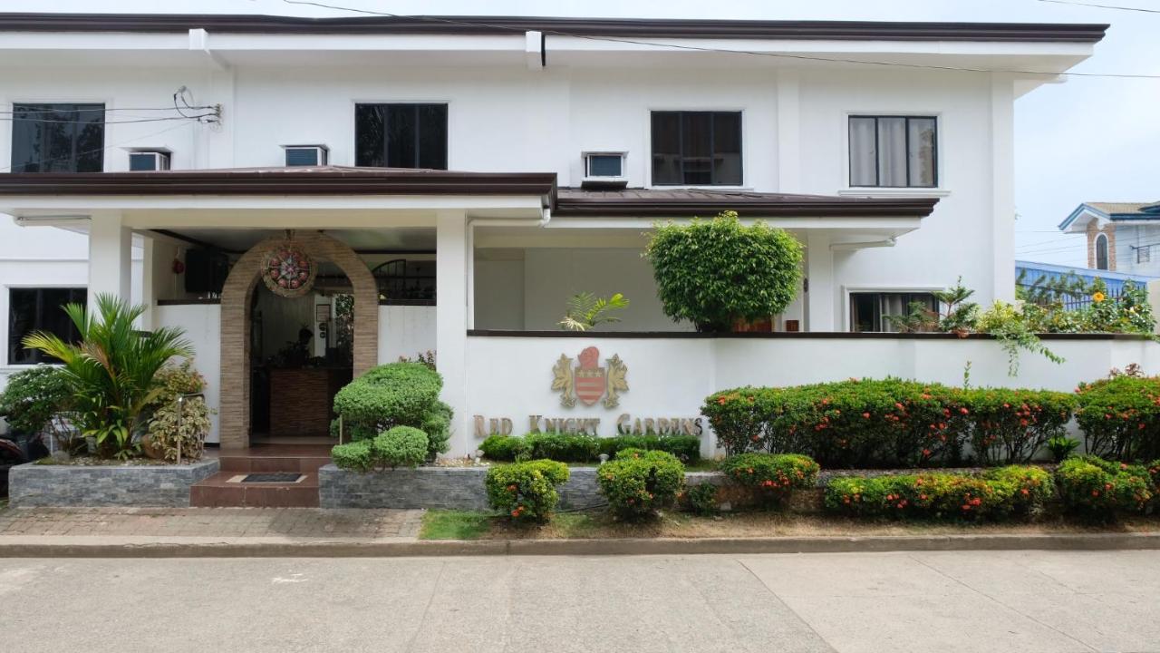 Hotel Red Knight Gardens Davao City Esterno foto